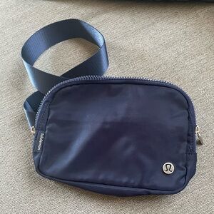 Lululemon belt bag